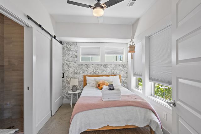 1027 E Trinity Ln Apt 5, Nashville, TN 37216