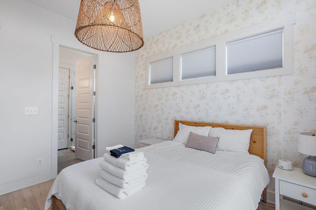 1027 E Trinity Ln Apt 5, Nashville, TN 37216