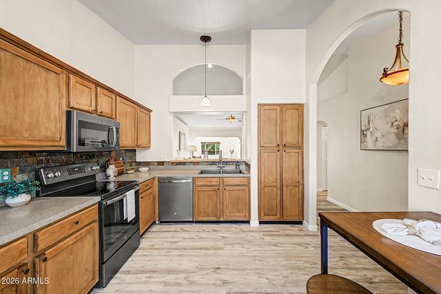 15207 E SHOOT OUT Plaza, Fountain Hills, AZ 85268