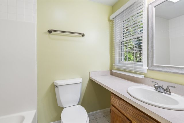 290 Allerton Commons Ln 290, Braintree, MA 02184