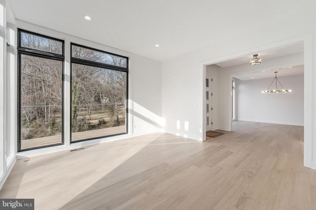 731 ELLSWORTH AVE, Great Falls, VA 22066