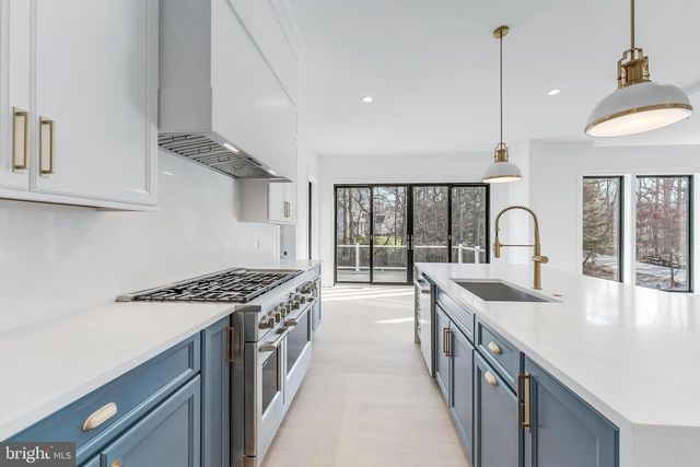 731 ELLSWORTH AVE, Great Falls, VA 22066