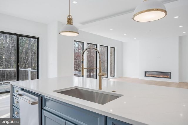 731 ELLSWORTH AVE, Great Falls, VA 22066