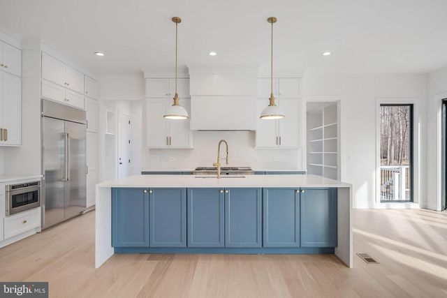 731 ELLSWORTH AVE, Great Falls, VA 22066