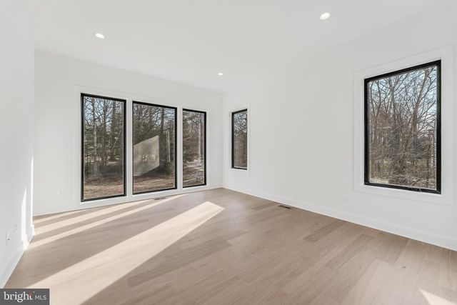 731 ELLSWORTH AVE, Great Falls, VA 22066