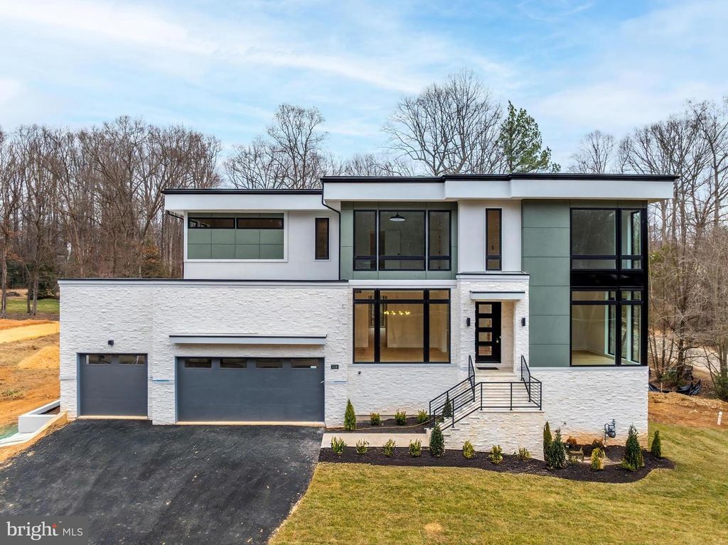 731 ELLSWORTH AVE, Great Falls, VA 22066