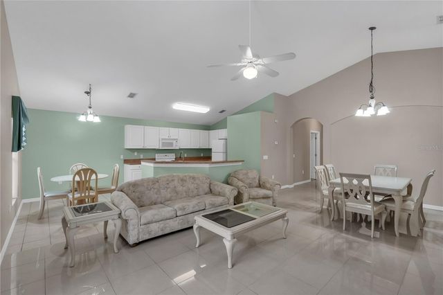 4700 CUMBRIAN LAKES DRIVE, Kissimmee, FL 34746