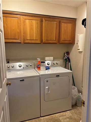 4009 S Crysler Avenue 38 apt 2, Independence, MO 64055