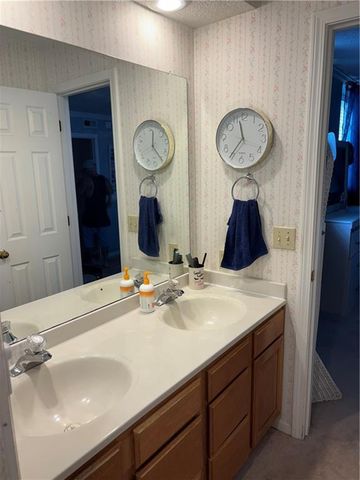 4009 S Crysler Avenue 38 apt 2, Independence, MO 64055