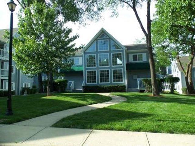 4009 S Crysler Avenue 38 apt 2, Independence, MO 64055