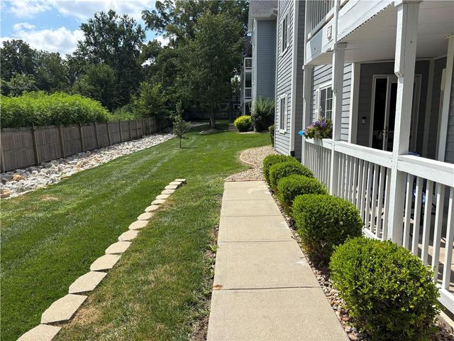 4009 S Crysler Avenue 38 apt 2, Independence, MO 64055