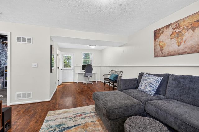 3351 Timber Run Drive, Columbus, OH 43204