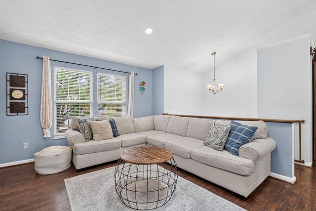 3351 Timber Run Drive, Columbus, OH 43204