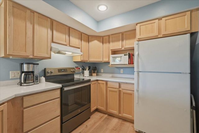 3027 Stratton Way, Madison, WI 53719
