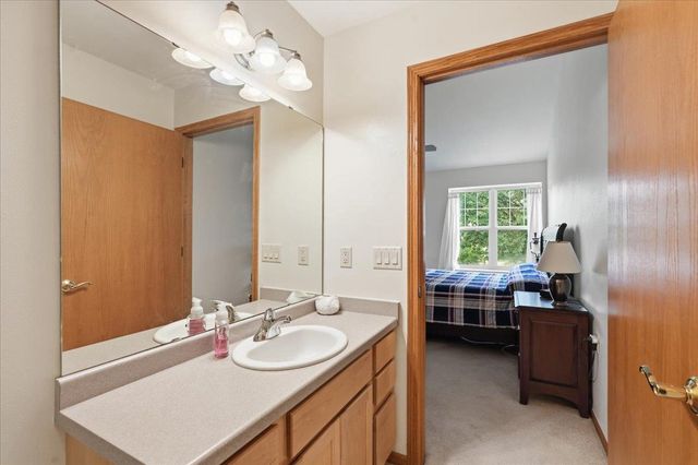 3027 Stratton Way, Madison, WI 53719