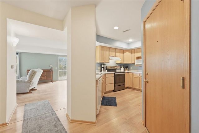 3027 Stratton Way, Madison, WI 53719