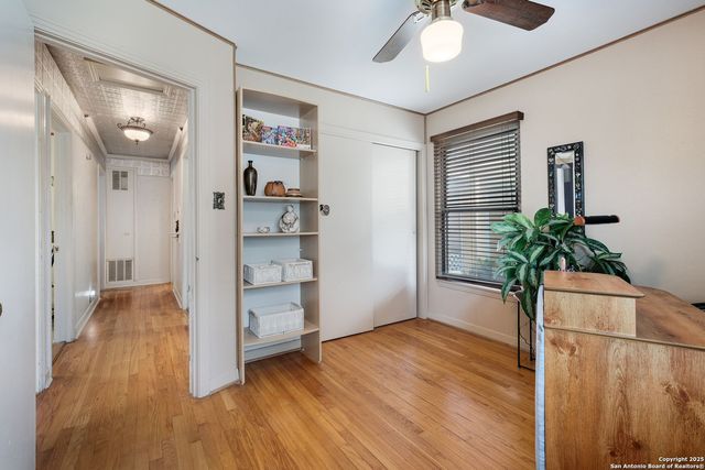 503 Storeywood, San Antonio, TX 78213