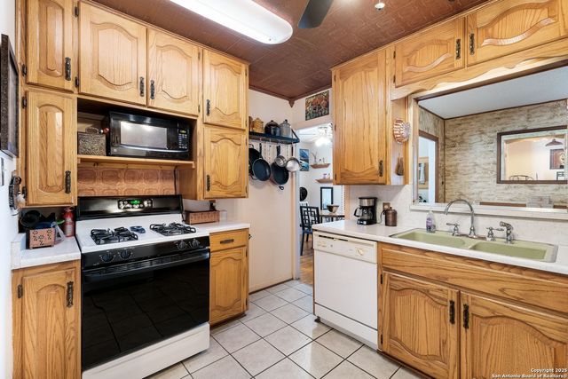503 Storeywood, San Antonio, TX 78213
