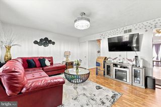 2245 DICKENS TER, Newark, DE 19702