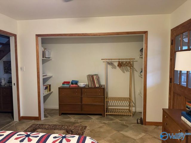 2073 County Road 213, Florence, AL 35633