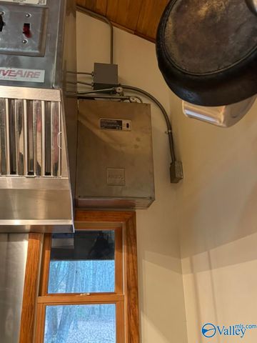 2073 County Road 213, Florence, AL 35633