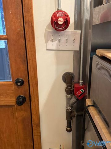 2073 County Road 213, Florence, AL 35633