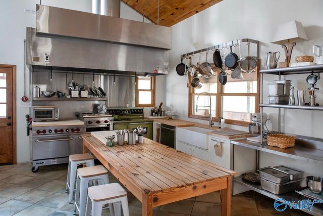 2073 County Road 213, Florence, AL 35633