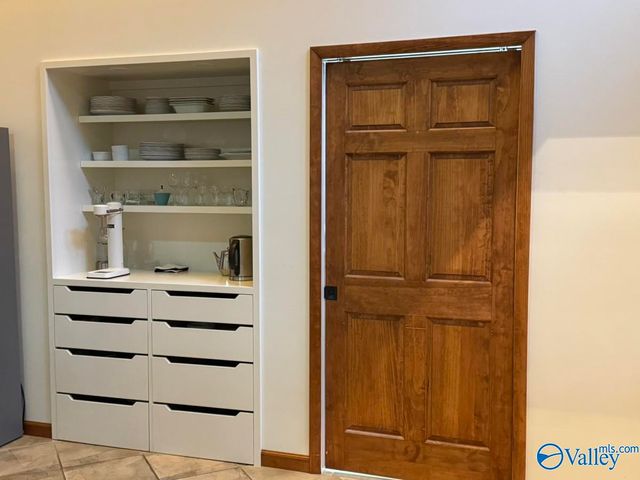 2073 County Road 213, Florence, AL 35633