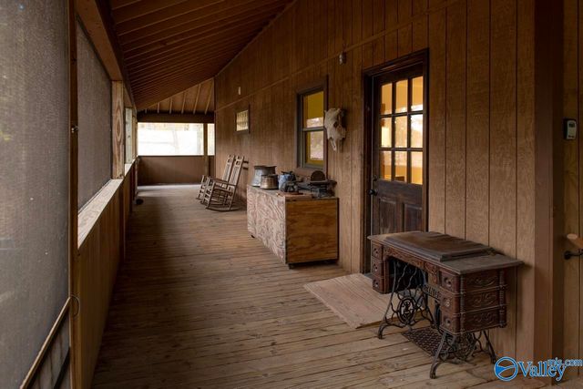 2073 County Road 213, Florence, AL 35633