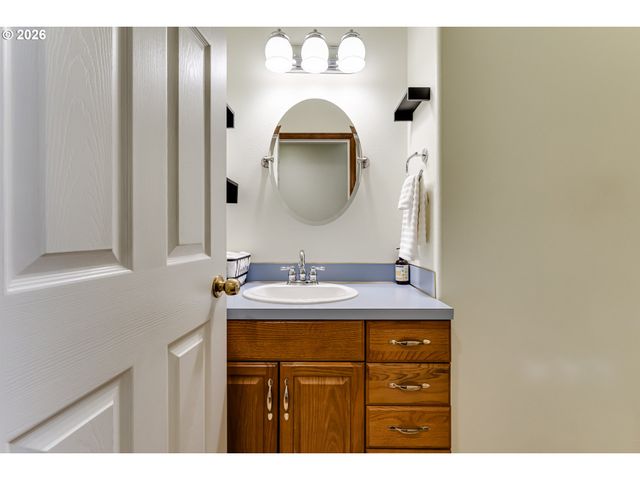 110 CALUMET Ave, Eugene, OR 97404