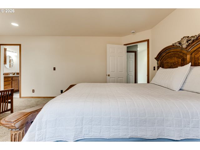 110 CALUMET Ave, Eugene, OR 97404