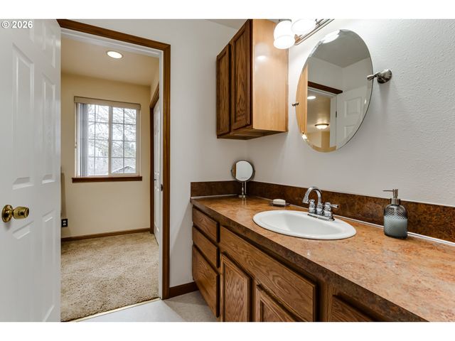 110 CALUMET Ave, Eugene, OR 97404