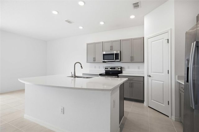 11731 GLENSIDE TERRACE, Palmetto, FL 34221