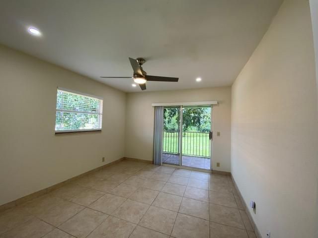 668 Saxony N, Delray Beach, FL 33446