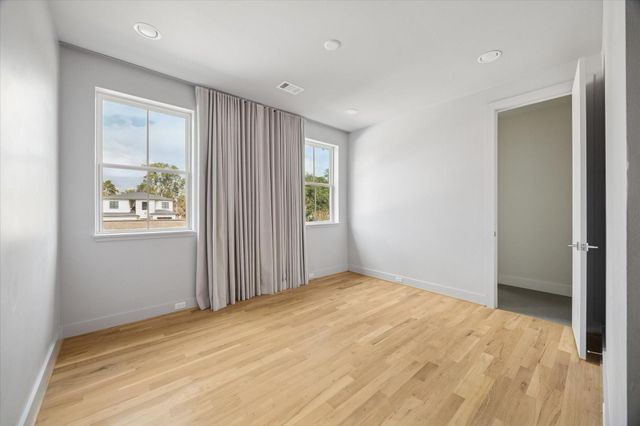 4219 Alba Road, Houston, TX 77018