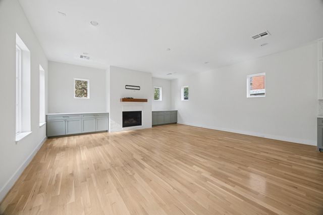 4219 Alba Road, Houston, TX 77018