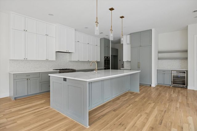 4219 Alba Road, Houston, TX 77018