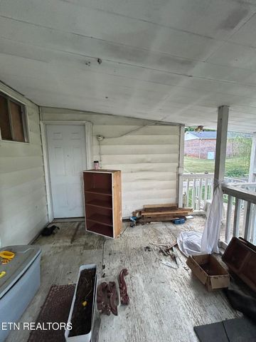 610 Bennett Street St, Sweetwater, TN 37874