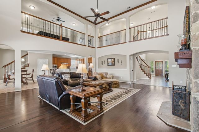 10458 Waterstone Estates Court, Tomball, TX 77375