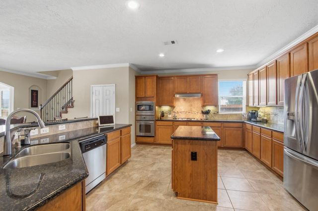 10458 Waterstone Estates Court, Tomball, TX 77375