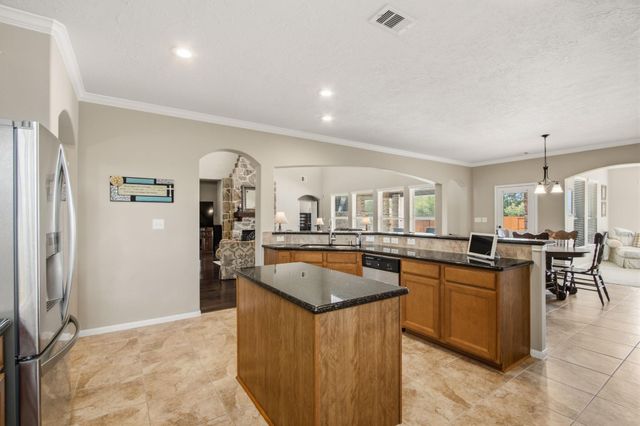 10458 Waterstone Estates Court, Tomball, TX 77375