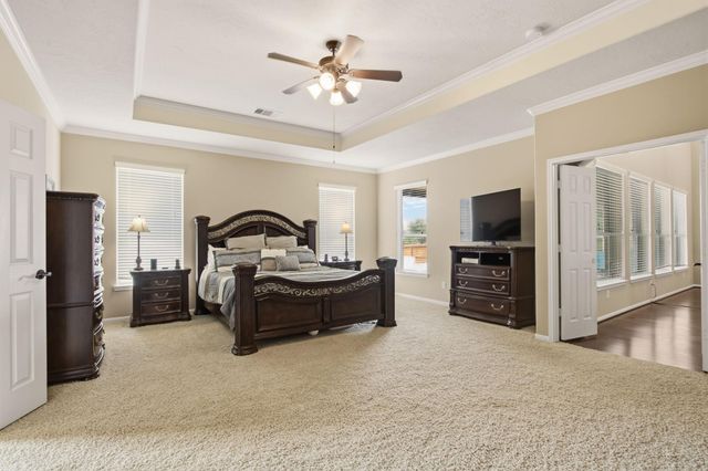 10458 Waterstone Estates Court, Tomball, TX 77375