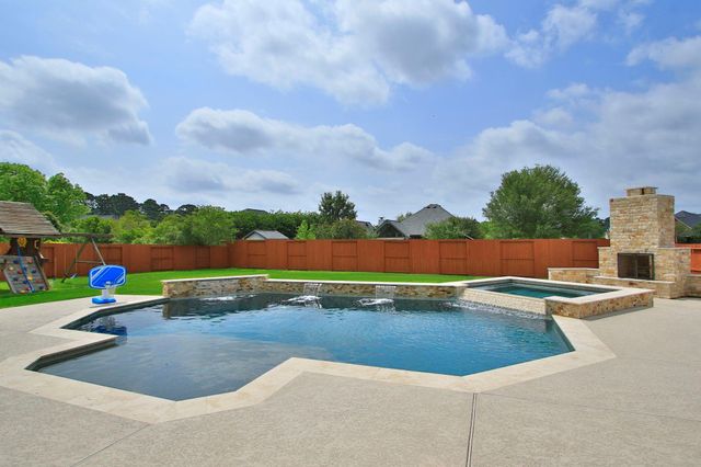 10458 Waterstone Estates Court, Tomball, TX 77375