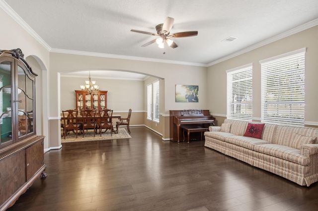 10458 Waterstone Estates Court, Tomball, TX 77375