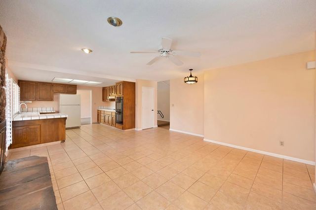 5033 Dory Way, Fair Oaks, CA 95628