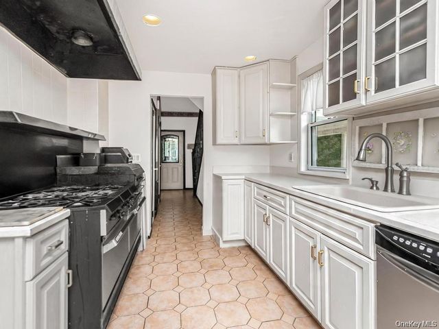 4 Depew Street, Pleasantville, NY 10570