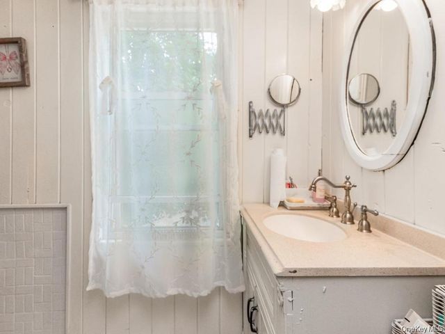 4 Depew Street, Pleasantville, NY 10570