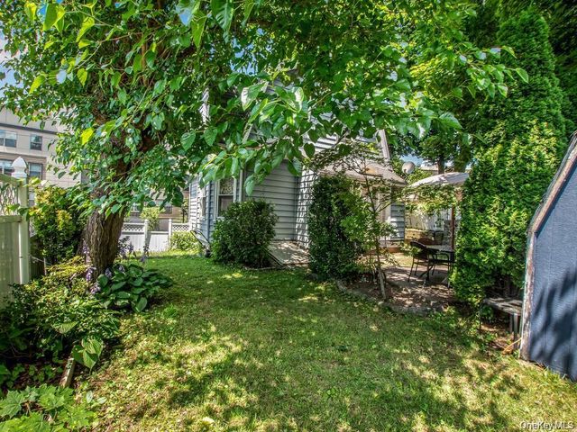 4 Depew Street, Pleasantville, NY 10570
