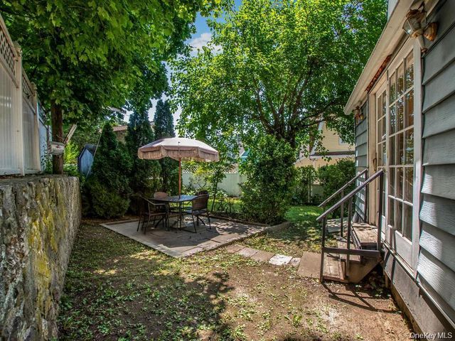 4 Depew Street, Pleasantville, NY 10570