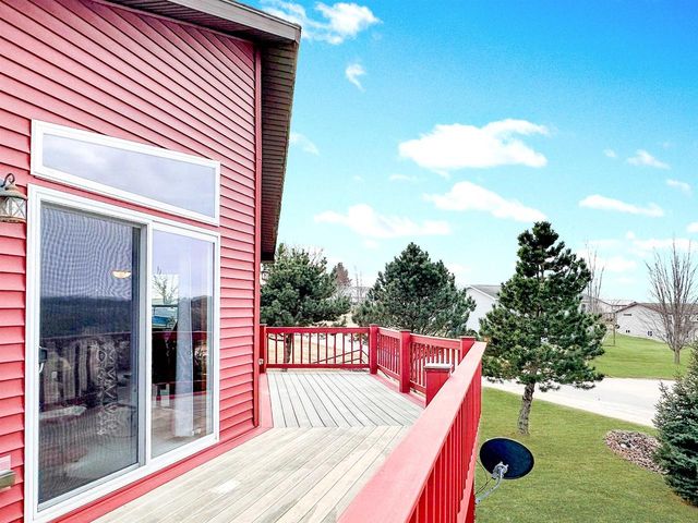 368 Highpointe Loop, Mcgregor, IA 52157